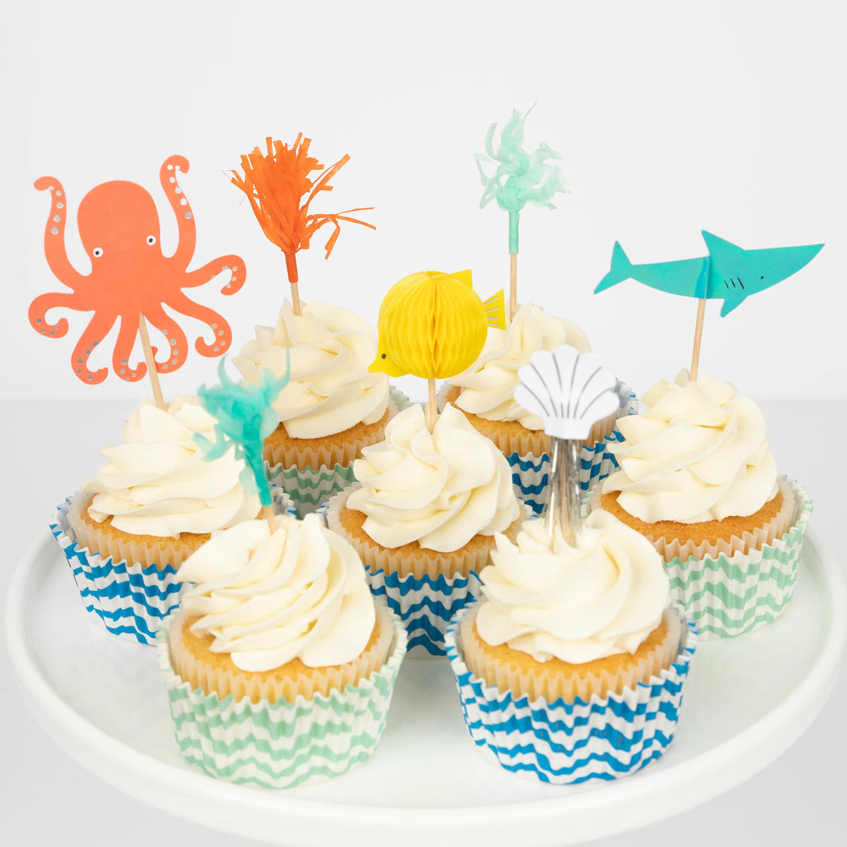 Kit de cupcake de polvo e tubarão (x 24 toppers)